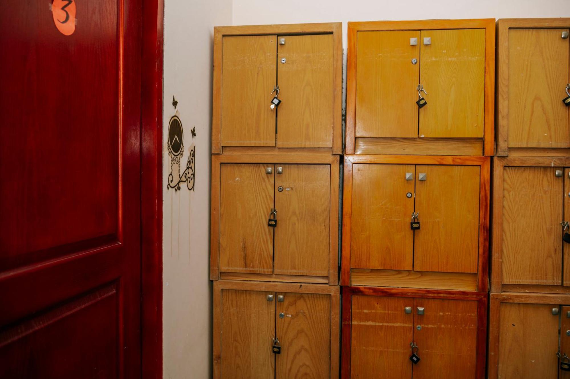 Khách Sạn Bụi Rạch Giá Exterior foto